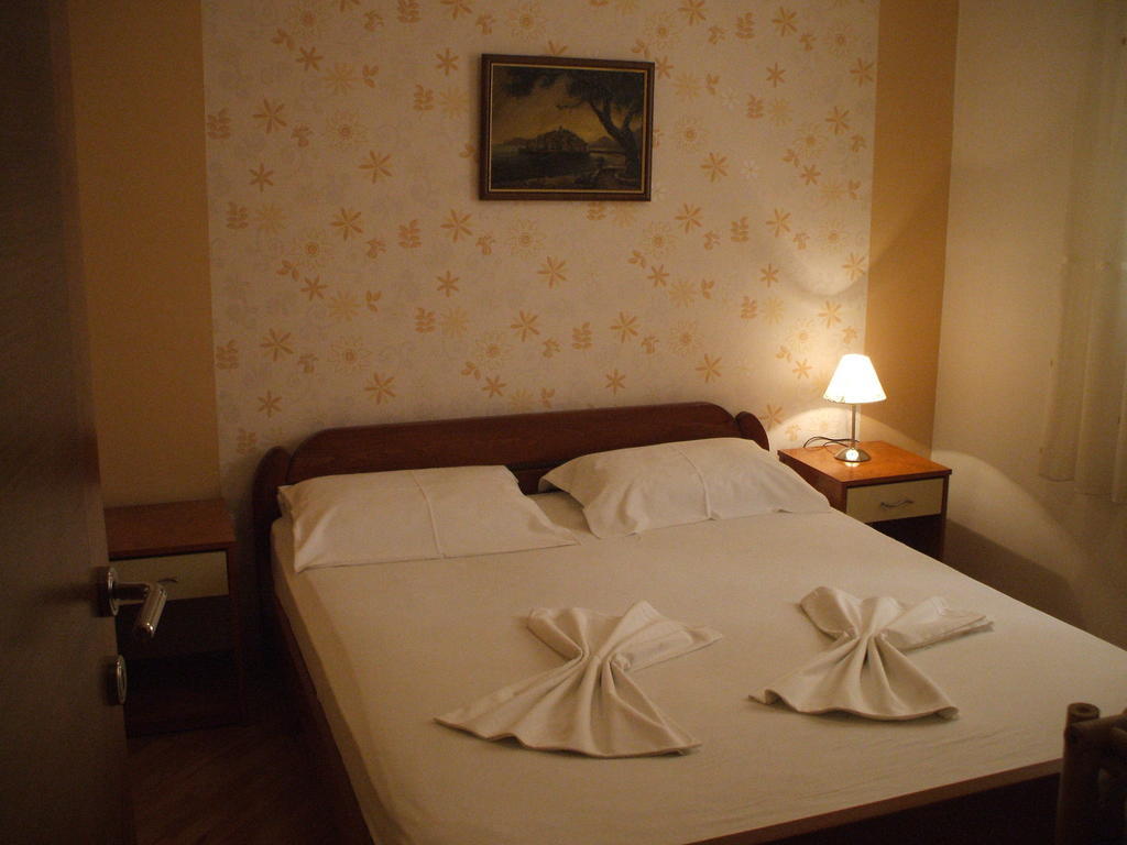 Egon Apartments Budva Rum bild